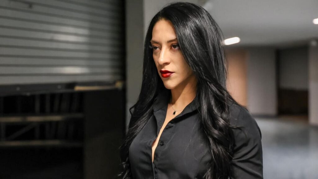 Stephanie Vaquer protected by WWE boyfriend in recent fan footage