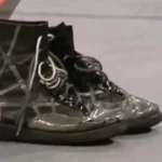 BREAKING: Major ex-WWE Superstar Suddenly Retires and Leaves Boots in the Ring After 20 Years; Breaks Down in Tears