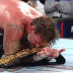 [BREAKING] CM Punk finishes his story: becomes WWE World Heavyweight Champion