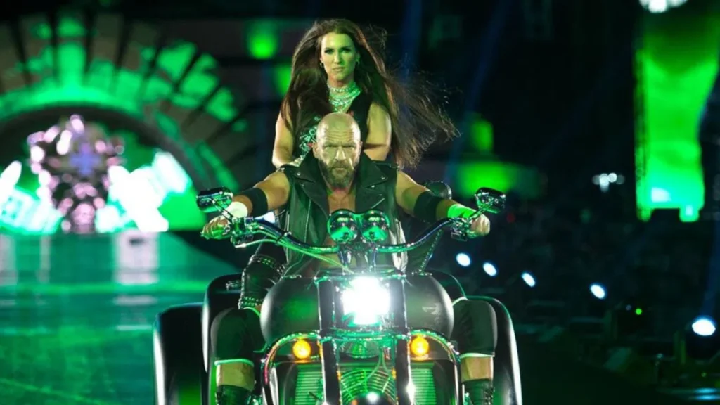 4 WWE legends who allegedly cheated on their partners in real life